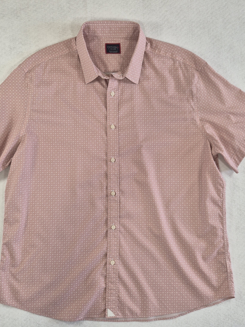 UNTUCKit Kamari Performance Shirt Mens XXL Pink Geometric Short Sleeve Stretch